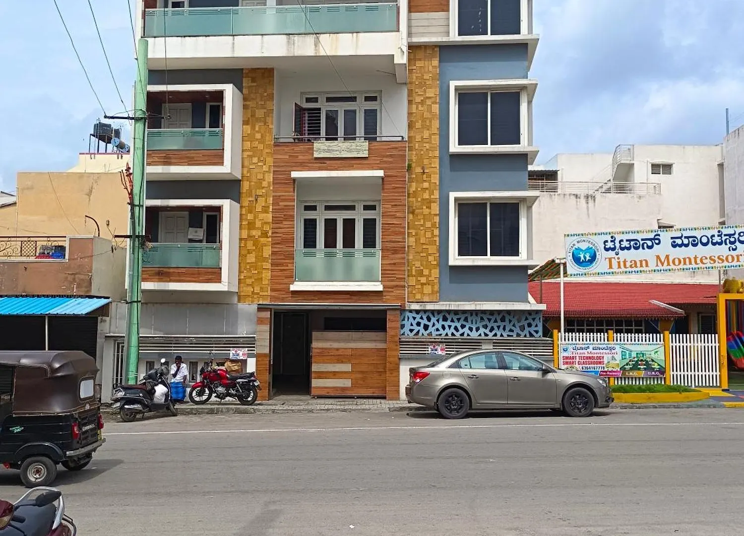 Royal Home Stay Mysuru - Service Apartment